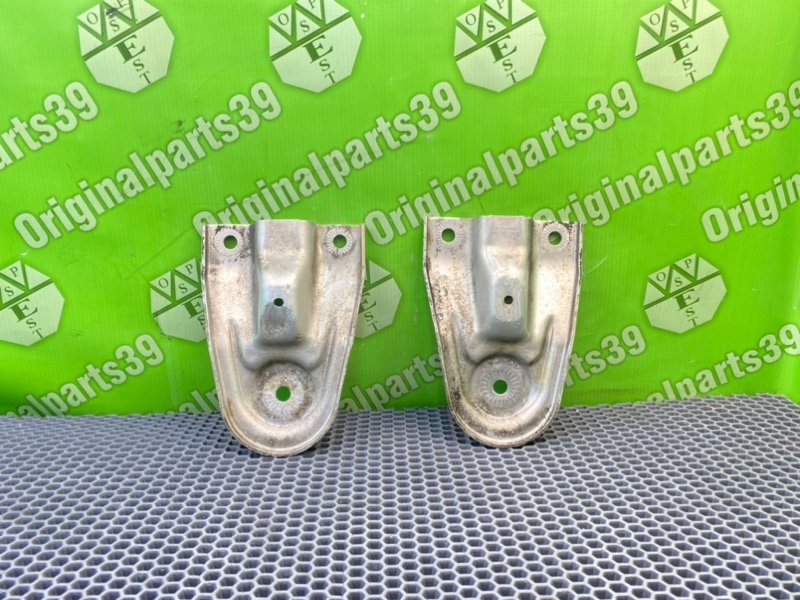 Кронштейн, 1600 рублей, Калининград