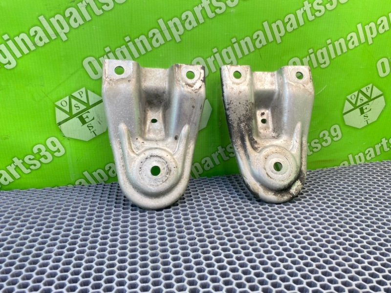 Кронштейн, 1600 рублей, Калининград