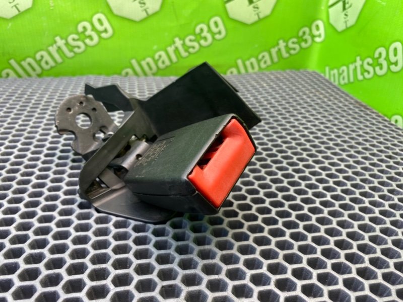 Замок ремня безопасности, 500 рублей, Калининград