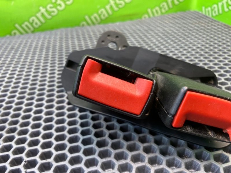 Замок ремня безопасности, 500 рублей, Калининград