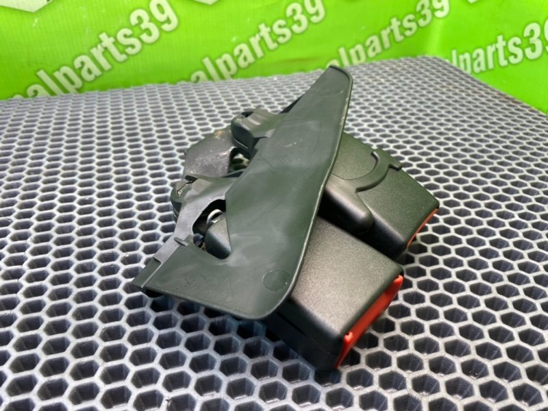 Замок ремня безопасности, 500 рублей, Калининград