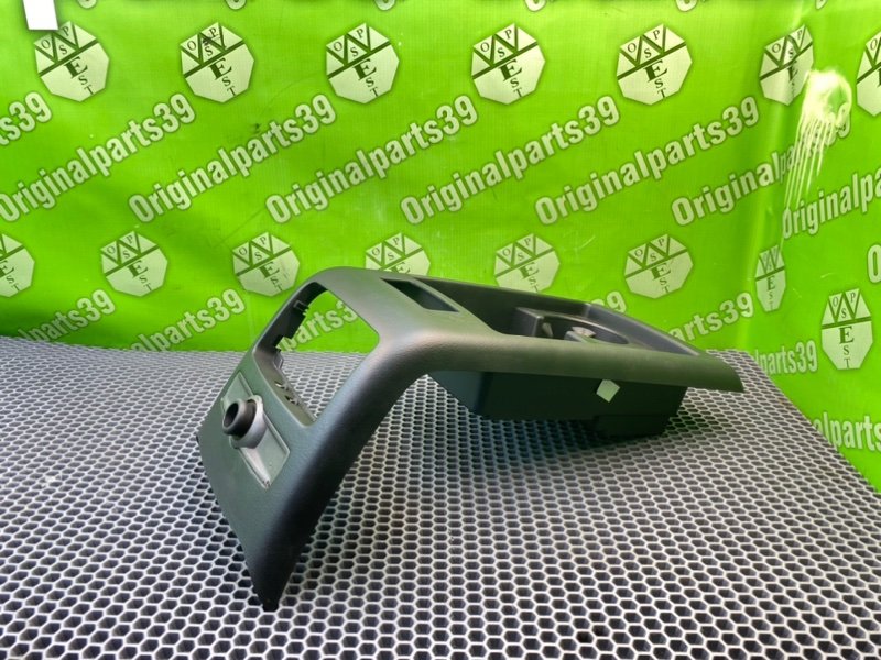 Накладка консоли, 1700 рублей, Калининград