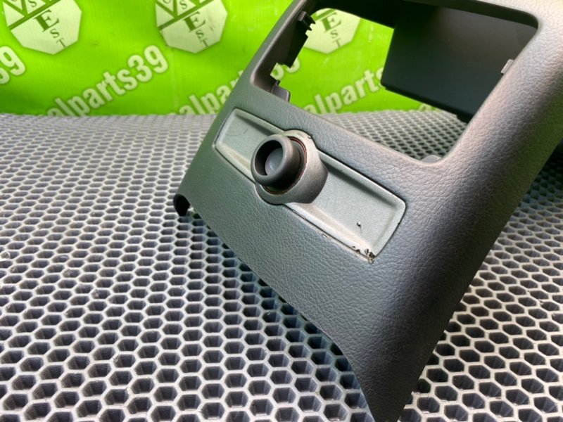 Накладка консоли, 1700 рублей, Калининград