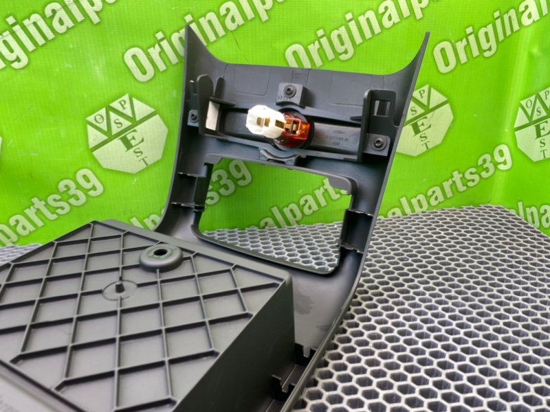 Накладка консоли, 1700 рублей, Калининград