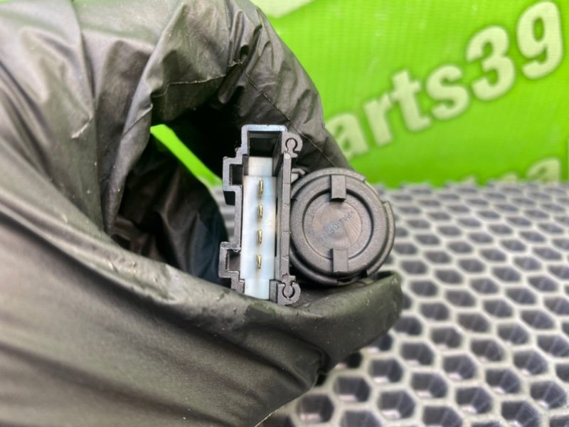 Концевик стоп-сигнала, 1000 рублей, Калининград