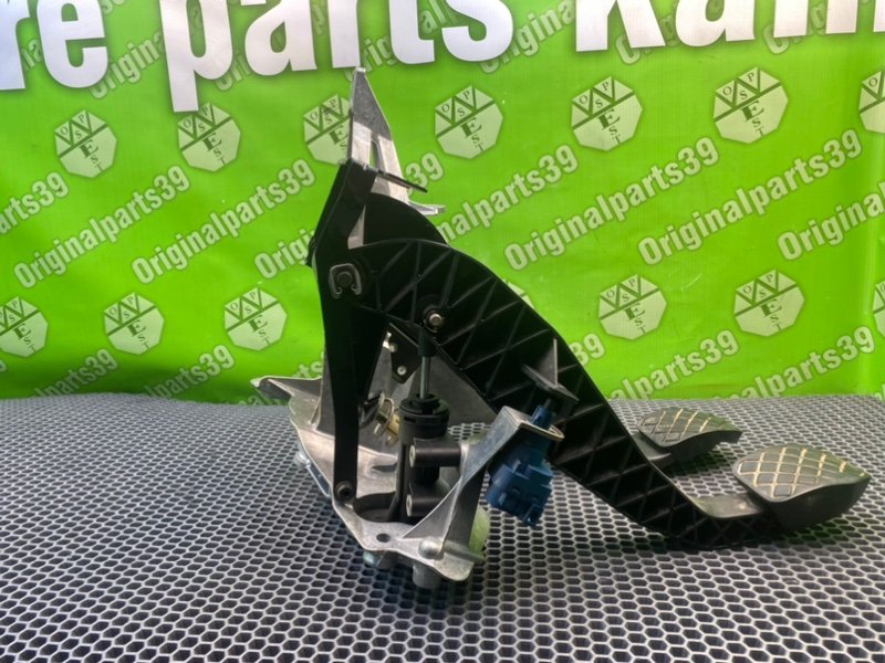 Педальный узел, 20200 рублей, Калининград