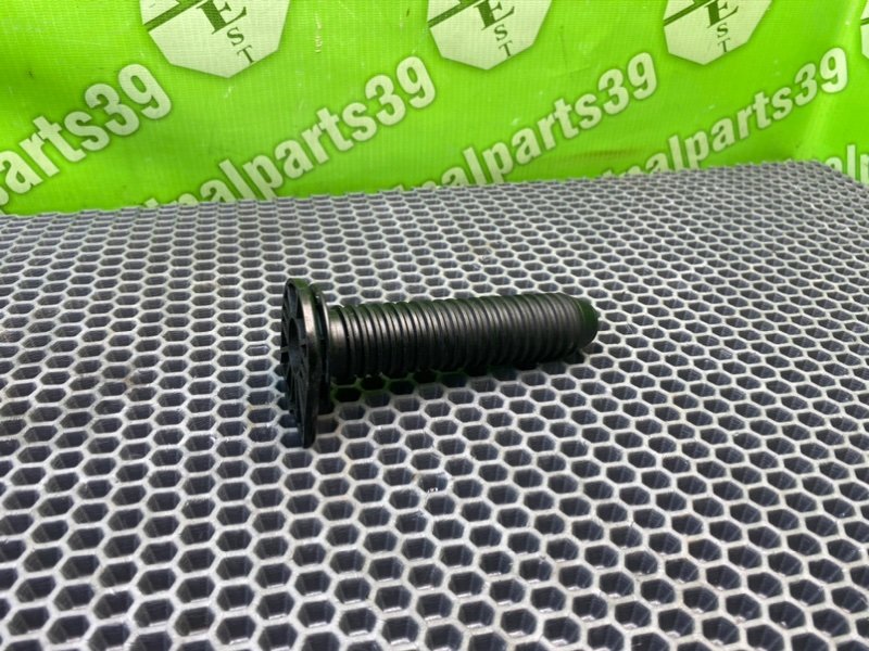 Крепление запаски, 700 рублей, Калининград