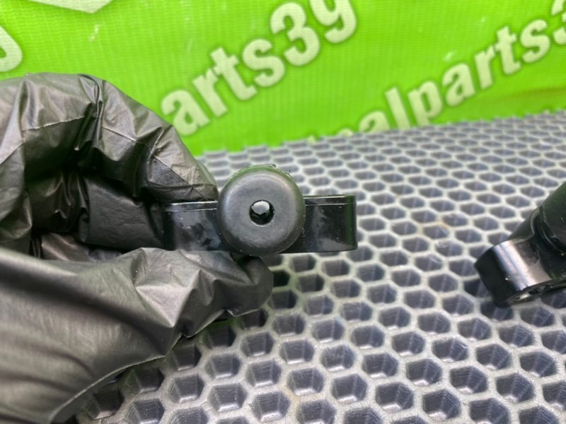 Ограничители багажника, 800 рублей, Калининград