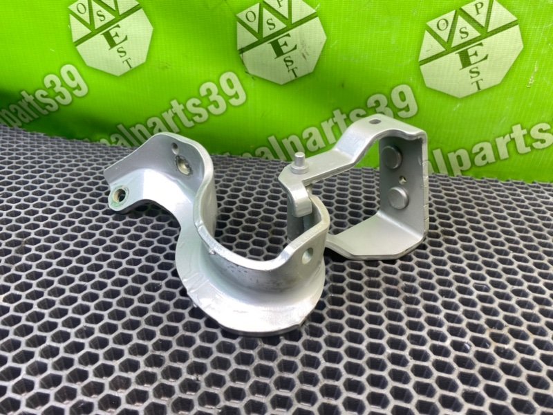 Петли багажника, 1900 рублей, Калининград