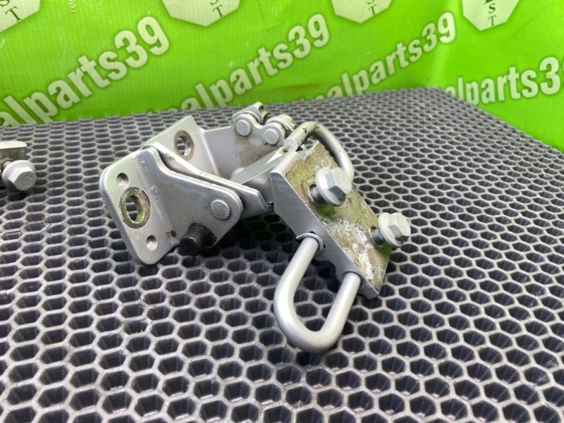 Петли дверей, 1000 рублей, Калининград