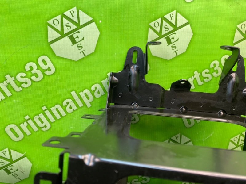 Кронштейн, 800 рублей, Калининград