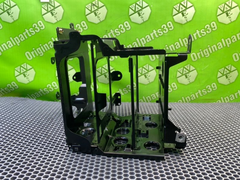 Кронштейн, 800 рублей, Калининград