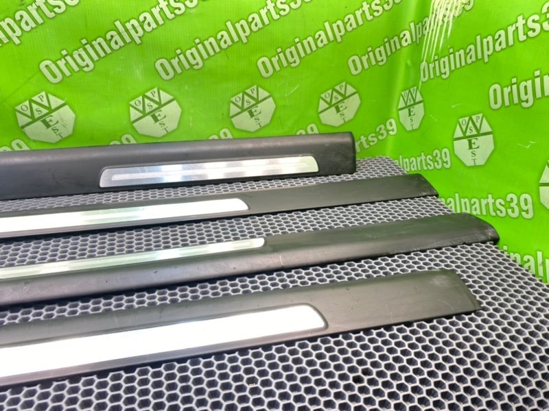 Накладки порогов, 2100 рублей, Калининград