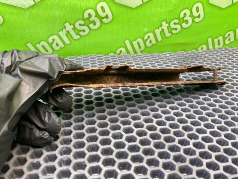 Кронштейн бампера, 1600 рублей, Калининград