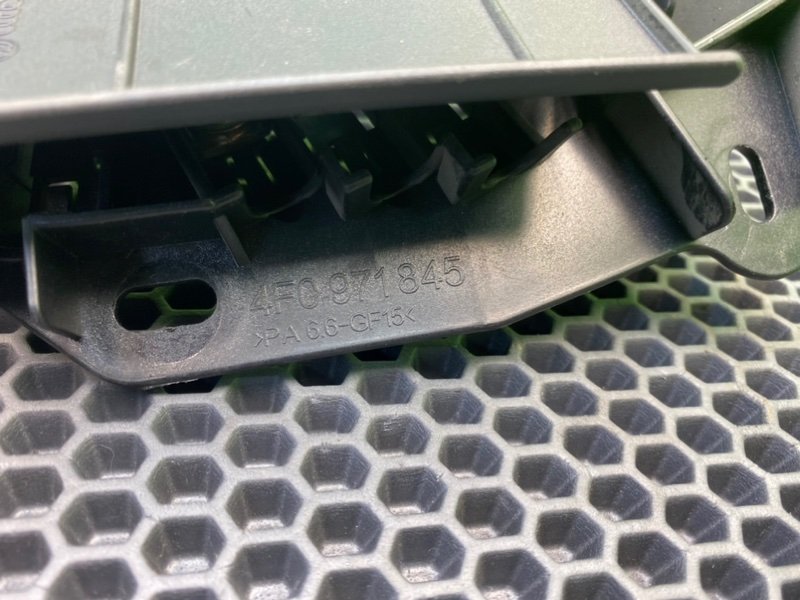 Кронштейн блока предохранителей, 1200 рублей, Калининград