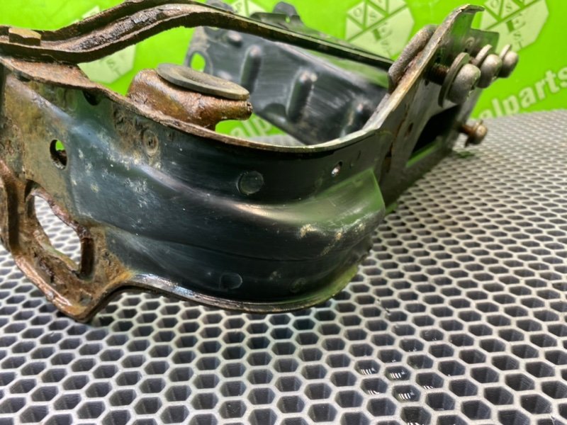 Кронштейн бампера, 1600 рублей, Калининград