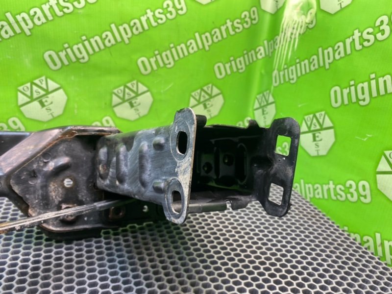 Кронштейн бампера, 1600 рублей, Калининград