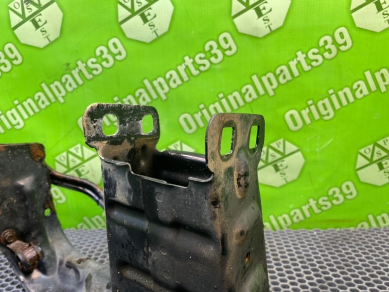 Кронштейн бампера, 1600 рублей, Калининград