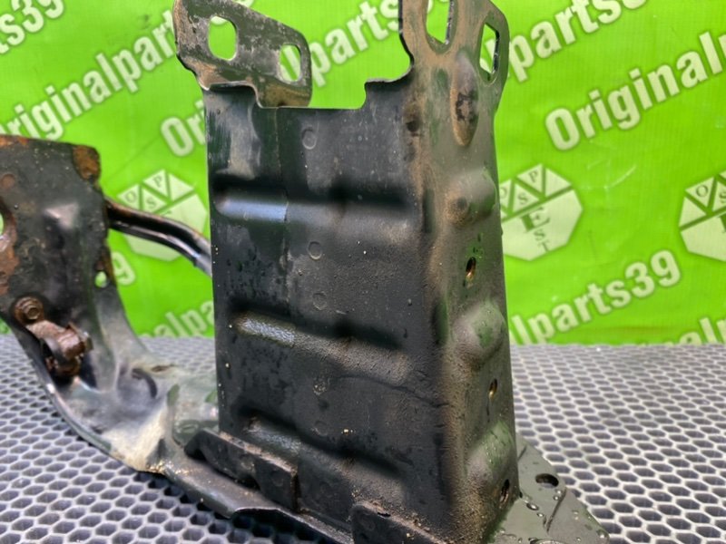 Кронштейн бампера, 1600 рублей, Калининград