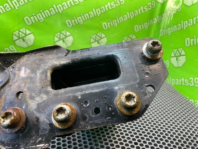 Кронштейн бампера, 1600 рублей, Калининград