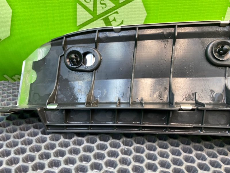 Накладка замка багажника, 1200 рублей, Калининград