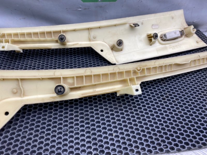 Обшивки стоек, 1000 рублей, Калининград