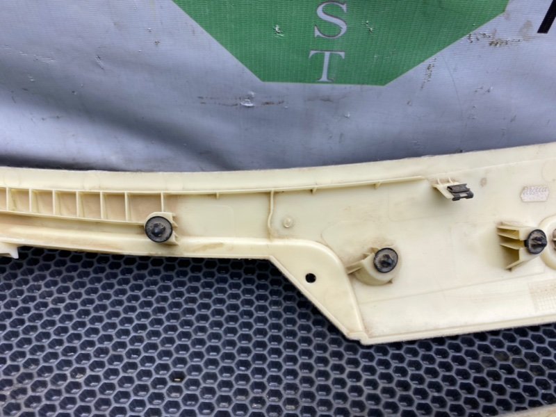 Обшивки стоек, 1000 рублей, Калининград