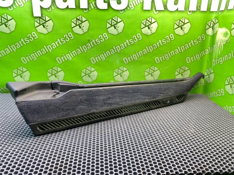 Направляющая шторки багажника, 1600 рублей, Калининград