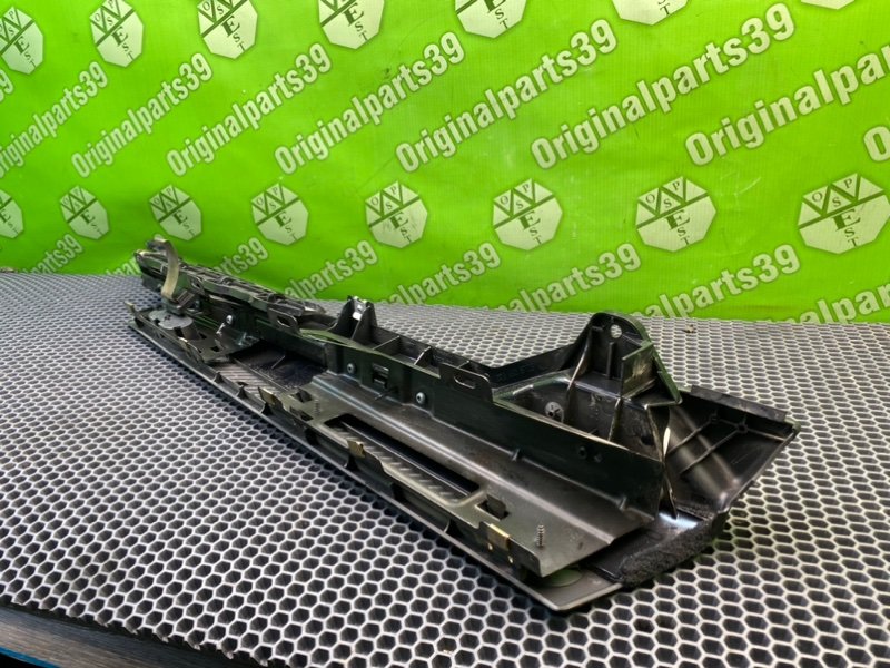 Направляющая шторки багажника, 1600 рублей, Калининград