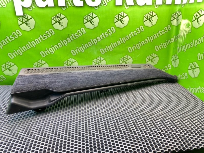 Направляющая шторки багажника, 1600 рублей, Калининград