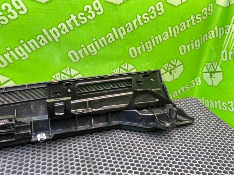 Направляющая шторки багажника, 1600 рублей, Калининград