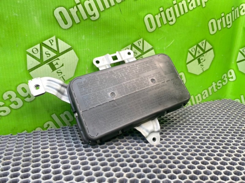 Подушка безопасности, 700 рублей, Калининград