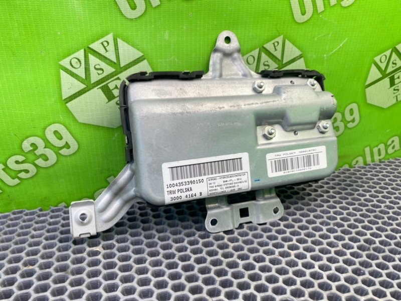 Подушка безопасности, 700 рублей, Калининград