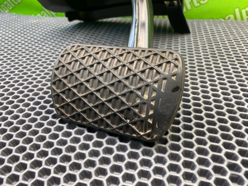 Педаль тормоза, 1600 рублей, Калининград