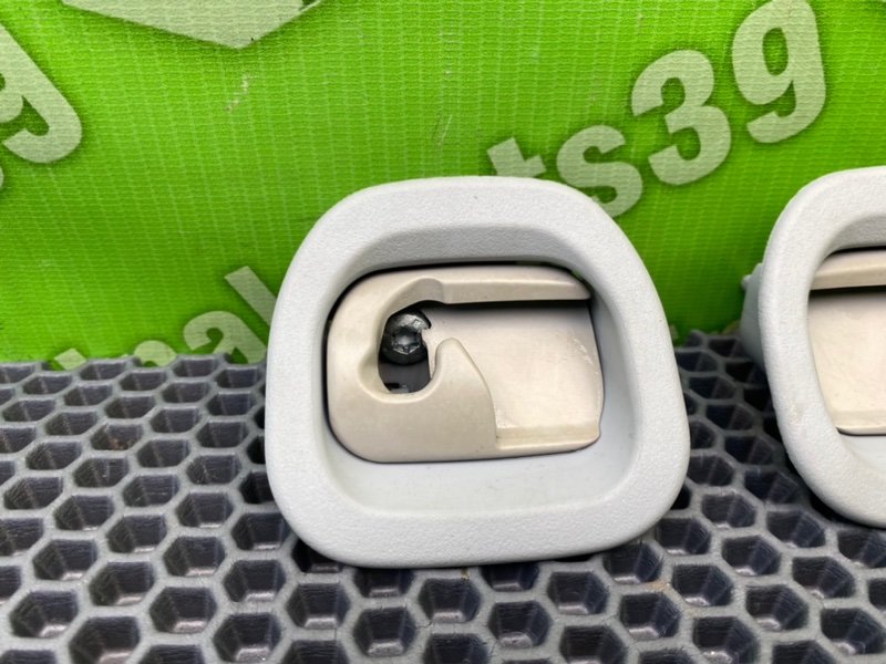 Крючки потолка, 1000 рублей, Калининград