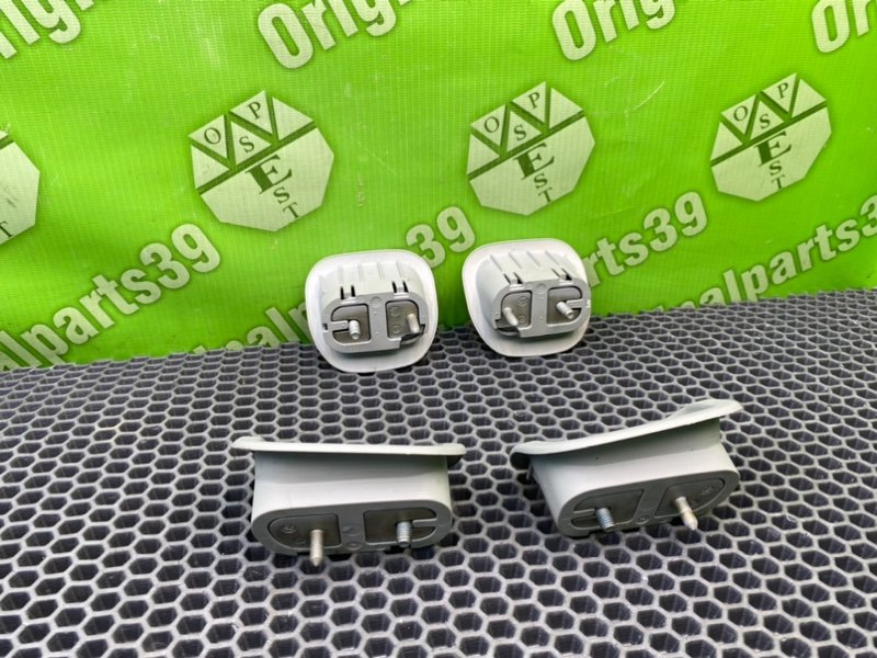 Крючки потолка, 1000 рублей, Калининград