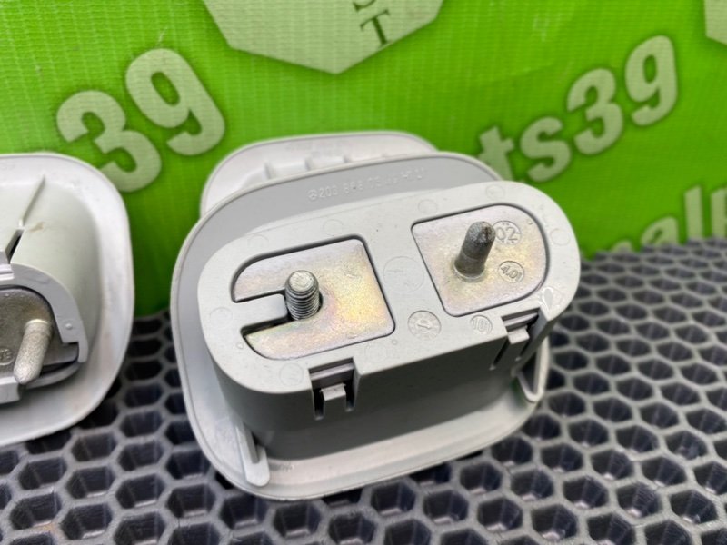 Крючки потолка, 1000 рублей, Калининград