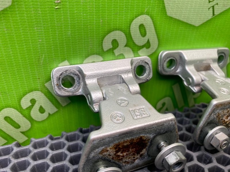 Петли багажника, 1600 рублей, Калининград