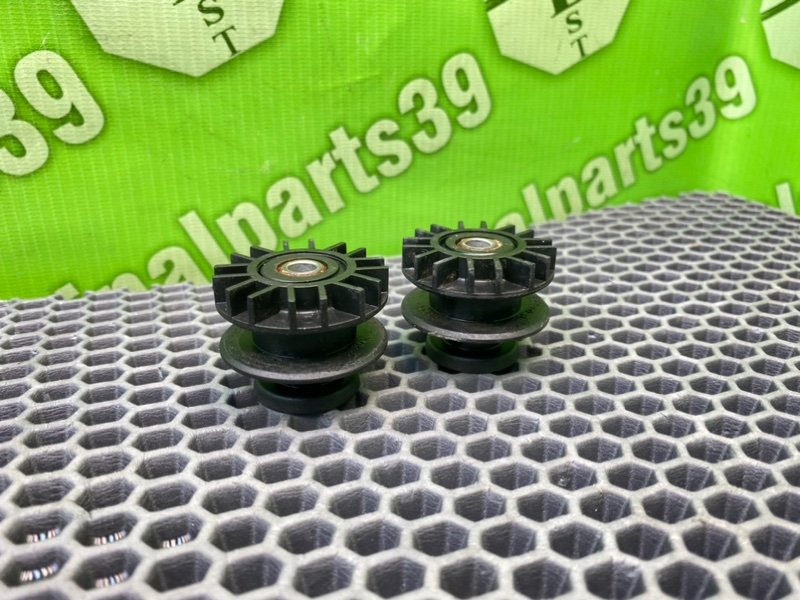 Кронштейны, 1000 рублей, Калининград