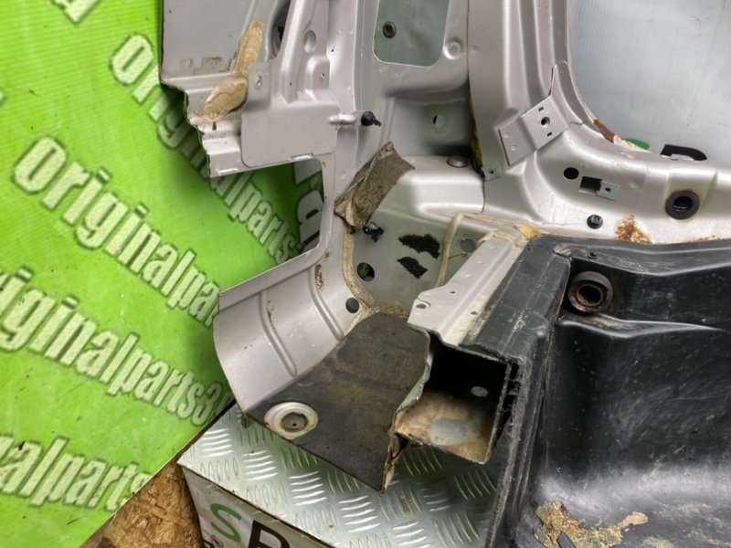 Четверть кузова, 14200 рублей, Калининград