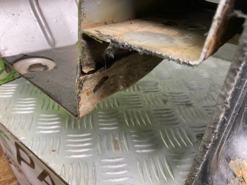 Четверть кузова, 14200 рублей, Калининград