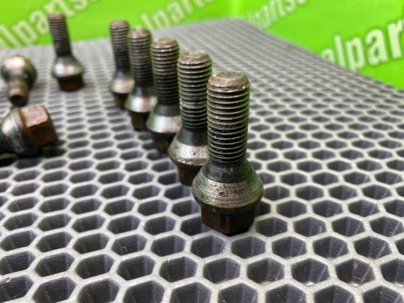 Колесные болты, 1700 рублей, Тверь