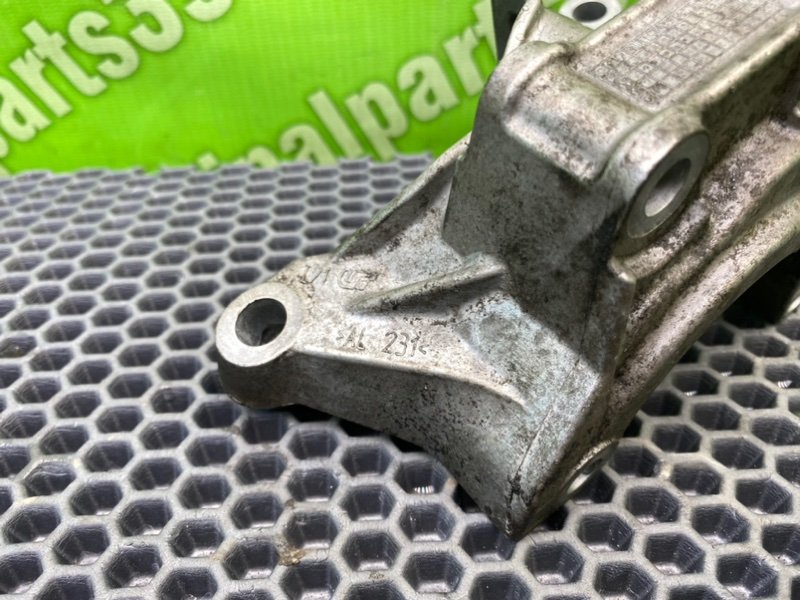 Кронштейн ГУР, 900 рублей, Калининград