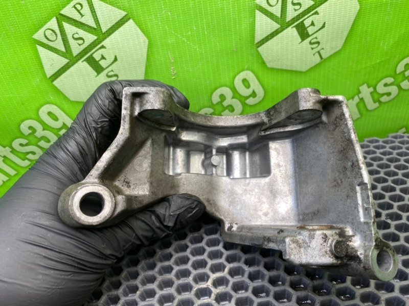 Кронштейн ГУР, 900 рублей, Калининград