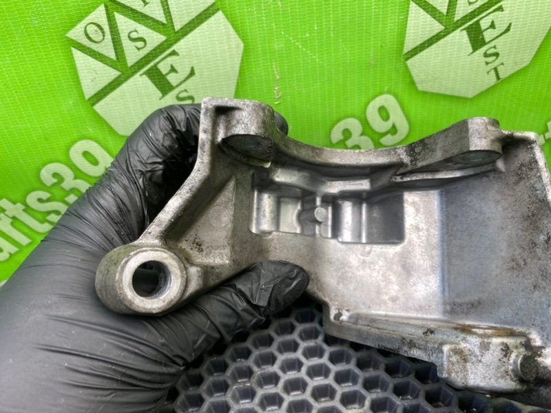 Кронштейн ГУР, 900 рублей, Калининград