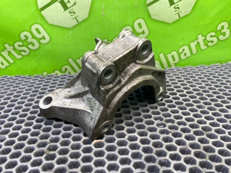 Кронштейн ГУР, 900 рублей, Калининград