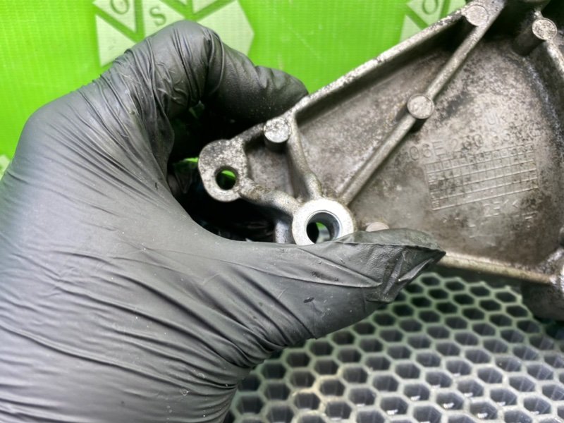 Кронштейн компрессора кондиционера, 500 рублей, Калининград