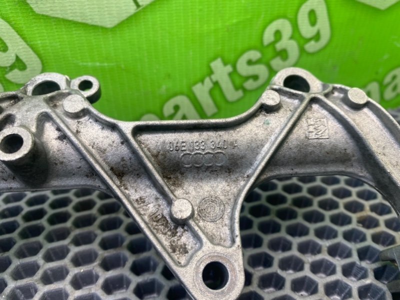 Кронштейн, 700 рублей, Калининград