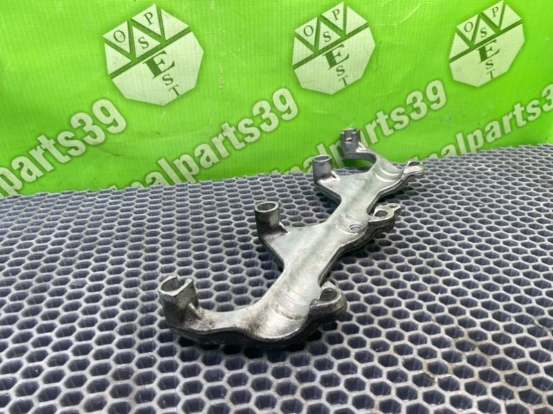 Кронштейн, 700 рублей, Калининград