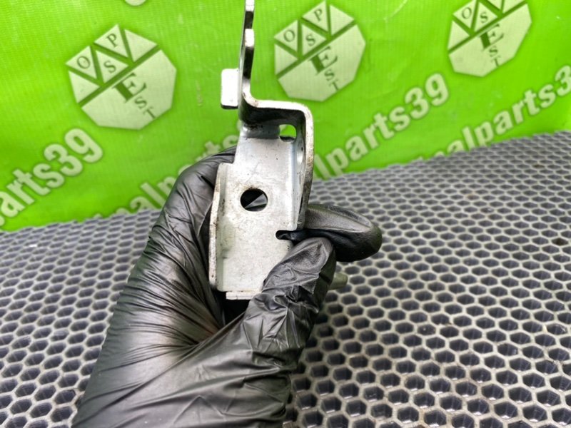 Кронштейн компрессора кондиционера, 1300 рублей, Калининград